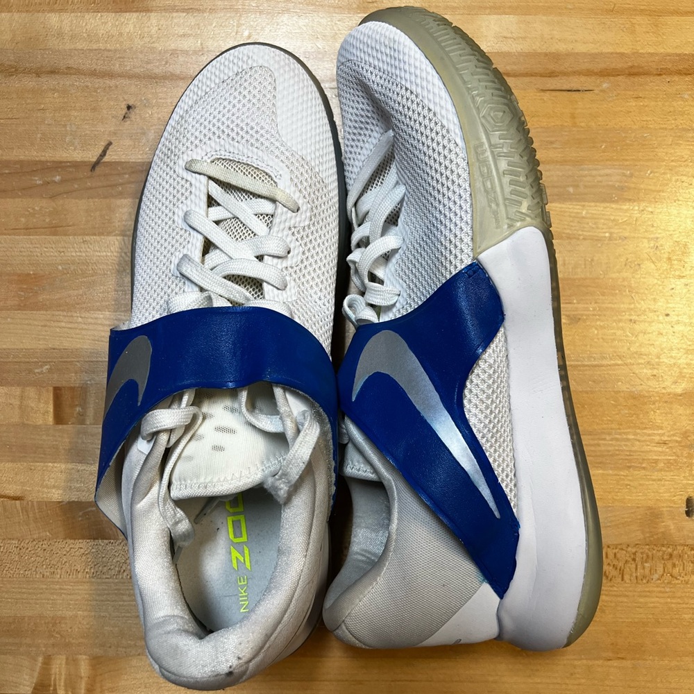 Nike Zoom Live 2017. Used. Excellent condition. Size 11.5